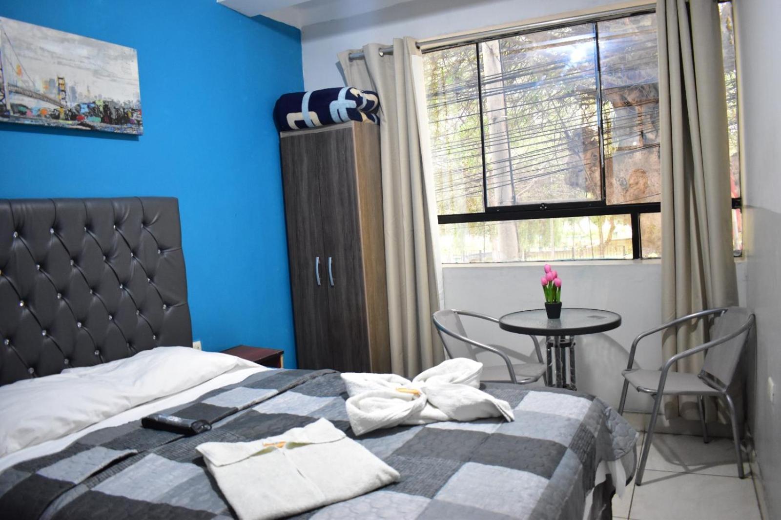 Aypa Hostal Trujillo Exterior photo