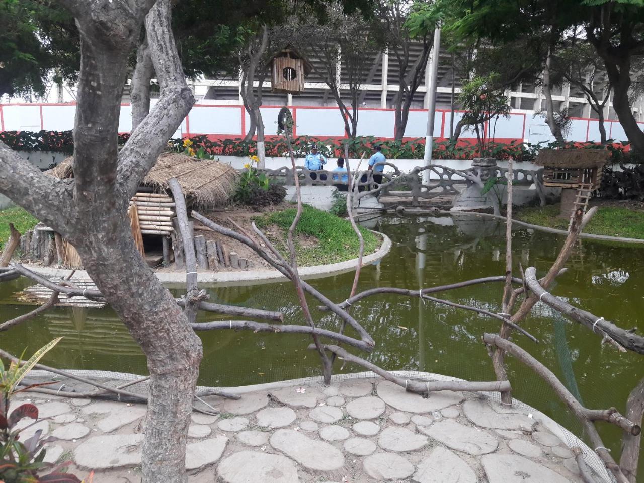 Aypa Hostal Trujillo Exterior photo