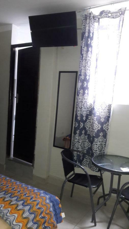 Aypa Hostal Trujillo Exterior photo